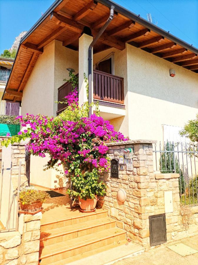 Villa Fior Di Loto Limone sul Garda Extérieur photo